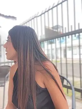 Electra Pinkk online show from 04/08/26, 01:34