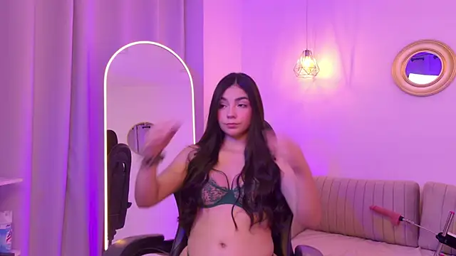 Snapshot of Gia_Capri chatting on 04/11/26, 03:14 Gia Capri online show from 04/11/26, 03:14