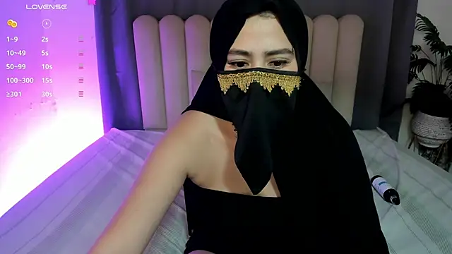 Snapshot of bahiya_aziz chatting on 05/26/26, 01:09 bahiya aziz online show from 05/26/26, 01:09