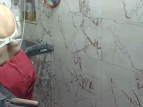 HouseWife4466 online show from 03/18/26, 08:17