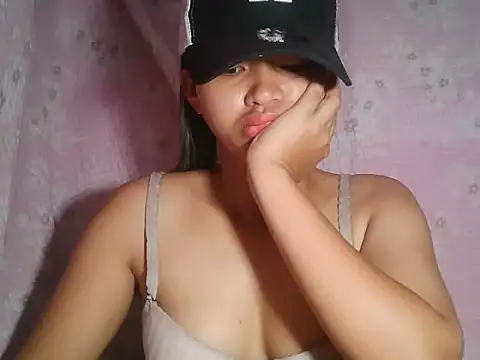 SAM SMILE XOXO online show from 04/03/26, 12:50