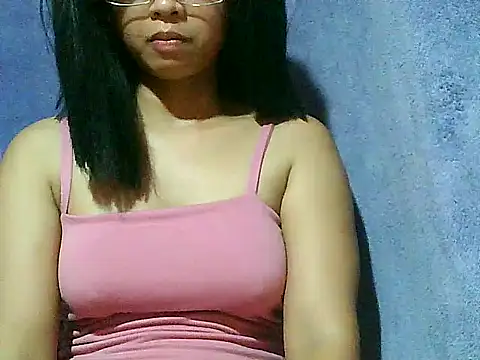 SAM SMILE XOXO online show from 05/04/26, 12:41
