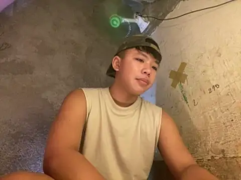 urasianrey online show from 04/05/26, 04:46