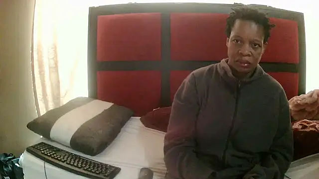 JoycyQueen online show from 06/19/26, 11:16
