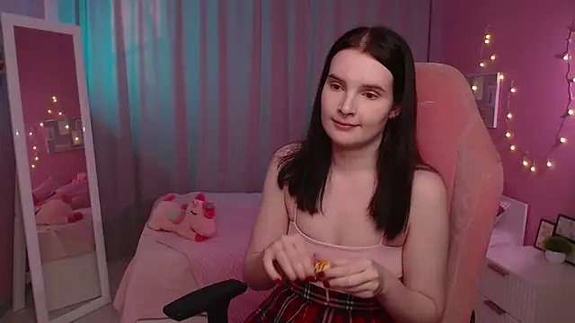 Kristen Bellle online show from 04/01/26, 01:08