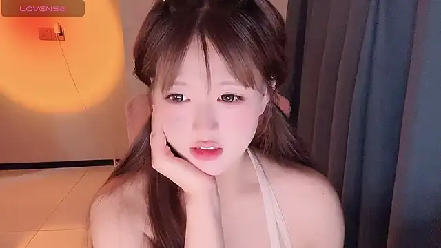 Snapshot of winnie-ww chatting on 05/27/26, 11:39 winnie-ww online show from 05/27/26, 11:39