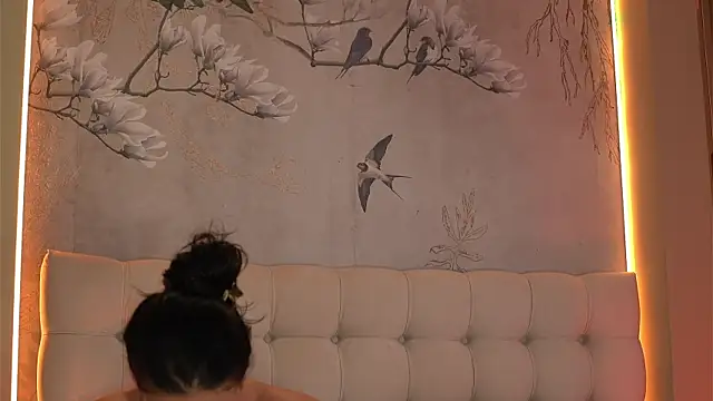 Snapshot of AnneRey chatting on 07/13/26, 02:38 AnneRey online show from 07/13/26, 02:38