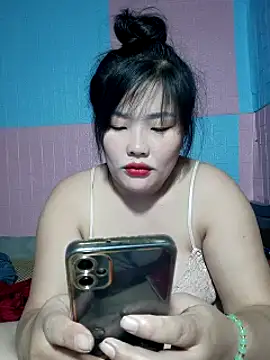 Snapshot of Irene-01 chatting on 05/10/26, 06:32 Irene-01 online show from 05/10/26, 06:32