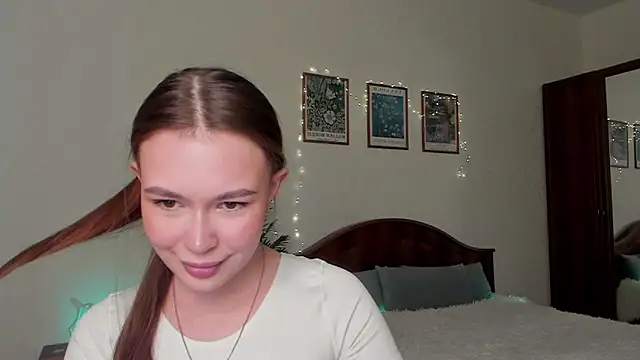 Snapshot of kittiangel00 chatting on 03/14/26, 12:22 kittiangel00 online show from 03/14/26, 12:22