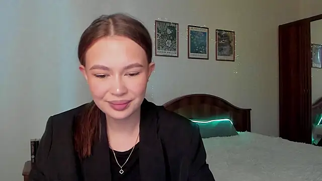 Snapshot of kittiangel00 chatting on 03/20/26, 09:21 kittiangel00 online show from 03/20/26, 09:21