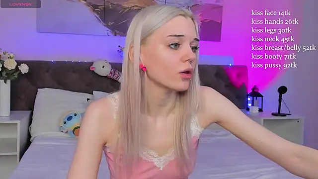 Mimi angels online show from 04/22/26, 01:12