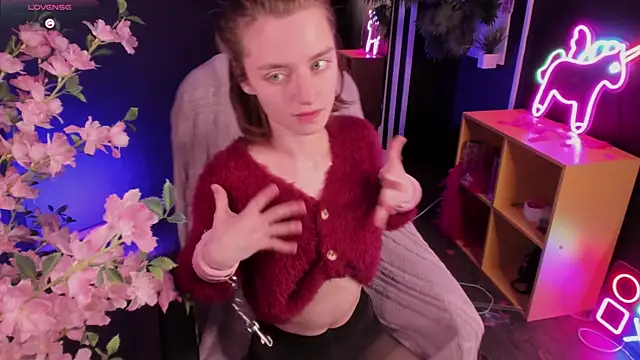 Pretty Victoria online show from 04/26/26, 10:56