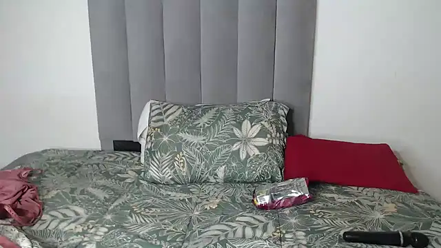 Tasha xxx online show from 03/25/26, 08:30