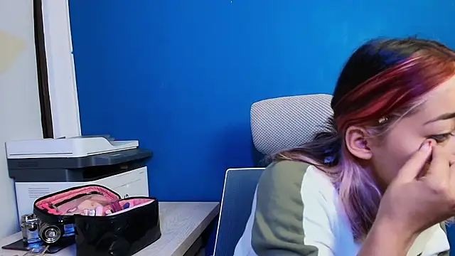 PinkyyPieee  online show from 03/16/26, 11:03