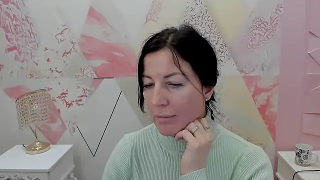 Lada ari online show from 03/10/26, 01:15