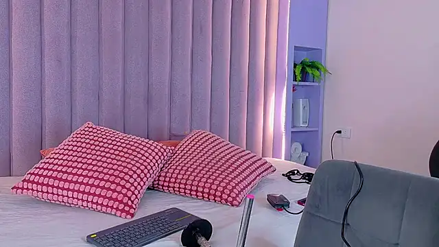 Meganlove   online show from 07/08/26, 02:46