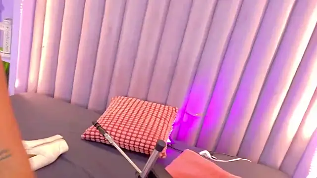 Meganlove   online show from 06/15/26, 01:39