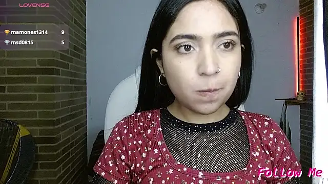 sweet-little online show from 03/18/26, 06:53