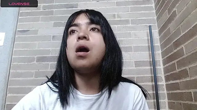 sweet-little online show from 06/02/26, 12:05