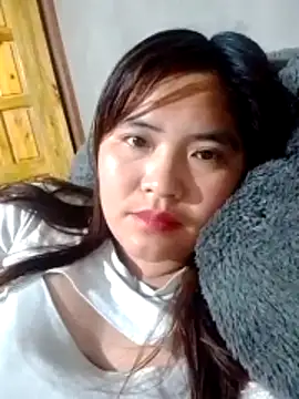 Snapshot of YAONIKUTE chatting on 04/11/26, 02:08 YAONIKUTE online show from 04/11/26, 02:08