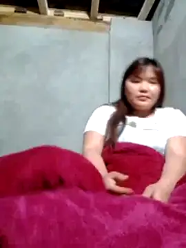 Snapshot of YAONIKUTE chatting on 04/11/26, 10:24 YAONIKUTE online show from 04/11/26, 10:24