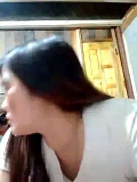 Snapshot of YAONIKUTE chatting on 04/25/26, 10:29 YAONIKUTE online show from 04/25/26, 10:29