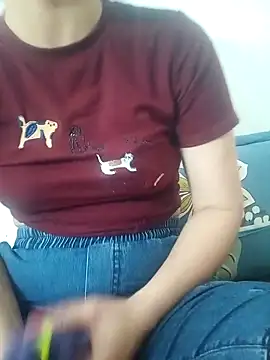 Snapshot of Leylin_1 chatting on 04/11/26, 02:32 Leylin 1 online show from 04/11/26, 02:32