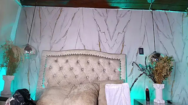 Snapshot of Lickpink1 chatting on 03/28/26, 03:18 Lickpink1 online show from 03/28/26, 03:18