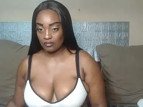 Snapshot of DarkEmpressxx chatting on 04/13/26, 02:15 DarkEmpressxx online show from 04/13/26, 02:15