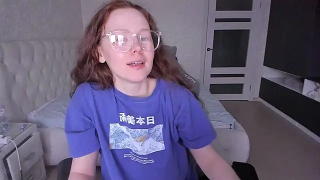 NikiCozy online show from 03/26/26, 11:41
