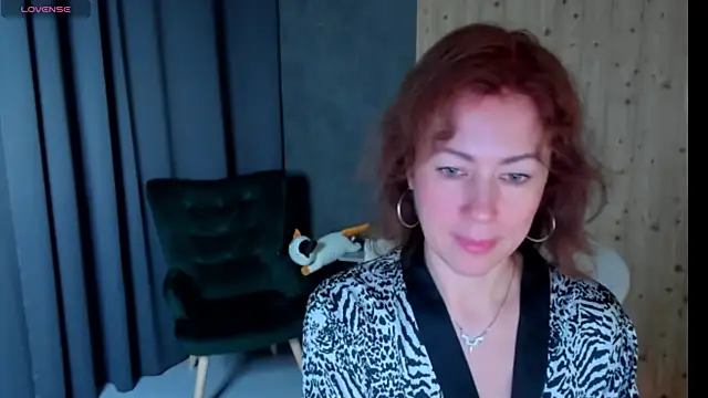 LeticiaRomano online show from 04/20/26, 04:04