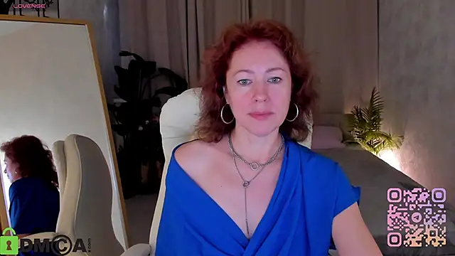 Snapshot of LeticiaRomano chatting on 06/03/26, 04:02 LeticiaRomano online show from 06/03/26, 04:02