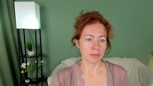 Snapshot of LeticiaRomano chatting on 07/10/26, 04:01 LeticiaRomano online show from 07/10/26, 04:01