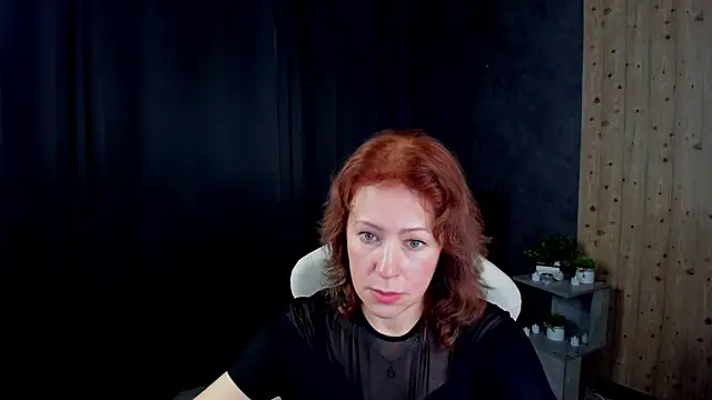 Snapshot of LeticiaRomano chatting on 03/13/26, 02:00 LeticiaRomano online show from 03/13/26, 02:00