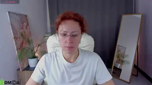 Snapshot of LeticiaRomano chatting on 04/11/26, 03:58 LeticiaRomano online show from 04/11/26, 03:58