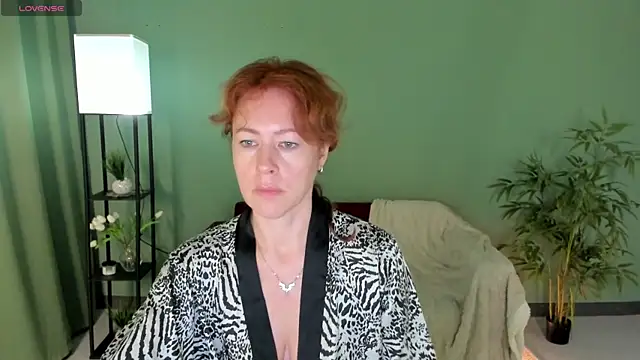 Snapshot of LeticiaRomano chatting on 07/07/26, 06:47 LeticiaRomano online show from 07/07/26, 06:47