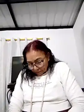 HOT LATINA20 online show from 03/28/26, 02:12