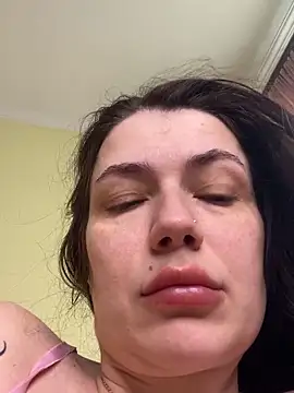Cutee Erika online show from 05/13/26, 10:33