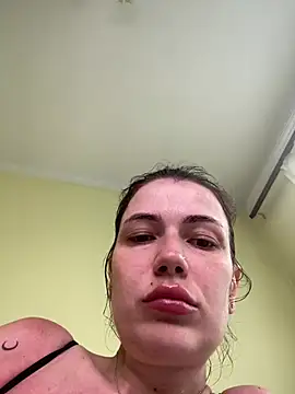 Cutee Erika online show from 07/17/26, 01:52