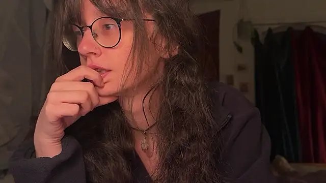 nyxo  online show from 04/02/26, 12:40