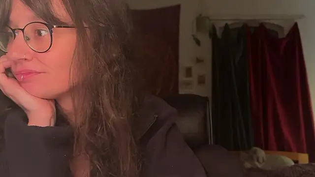 nyxo  online show from 03/31/26, 11:07