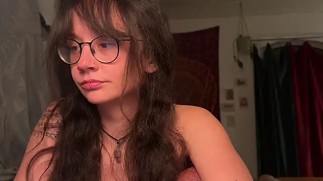 nyxo  online show from 04/06/26, 09:16