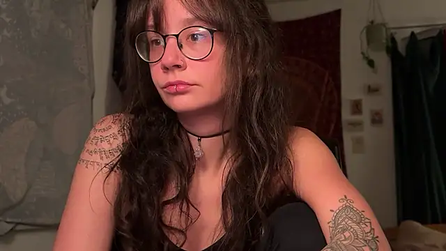 nyxo  online show from 04/03/26, 06:47