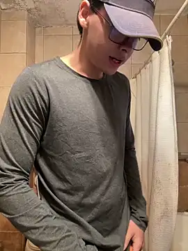 Snapshot of jossmacsi chatting on 04/12/26, 04:54 jossmacsi online show from 04/12/26, 04:54