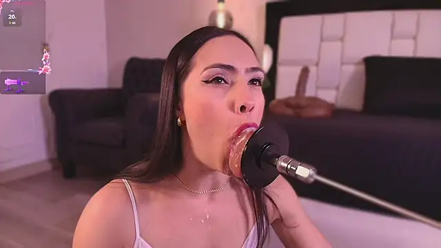 Mia gag  online show from 07/12/26, 11:33