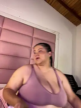 AmaranttayLunay online show from 06/19/26, 08:14