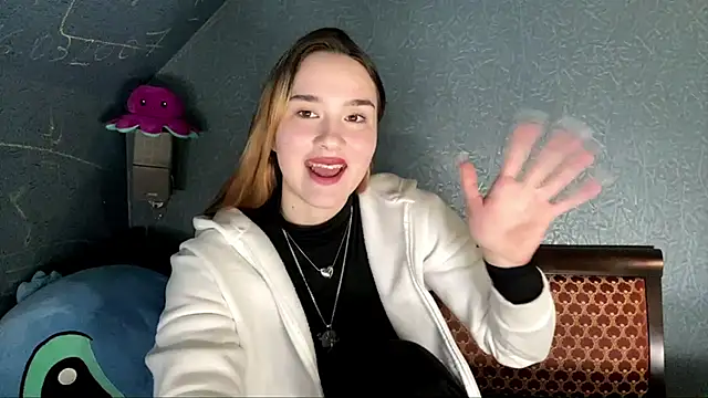 Snapshot of CarmelaLiebherr chatting on 03/18/26, 04:19 CarmelaLiebherr online show from 03/18/26, 04:19