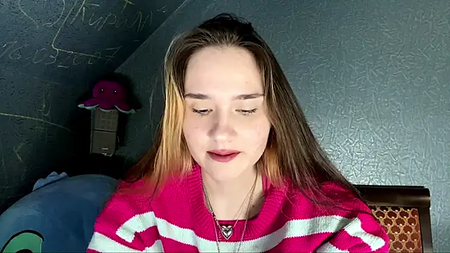 Snapshot of CarmelaLiebherr chatting on 03/19/26, 04:07 CarmelaLiebherr online show from 03/19/26, 04:07