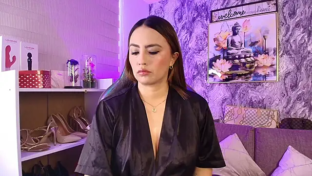 Katalina Alvarezz online show from 05/05/26, 05:05