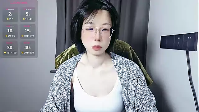 lin lin 520 520 online show from 04/28/26, 03:05